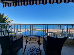 CANNES: face à la mer et aux îles de Lérins